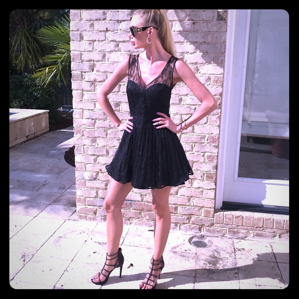 ⭐️HP⭐️Luna Dress with petticoats